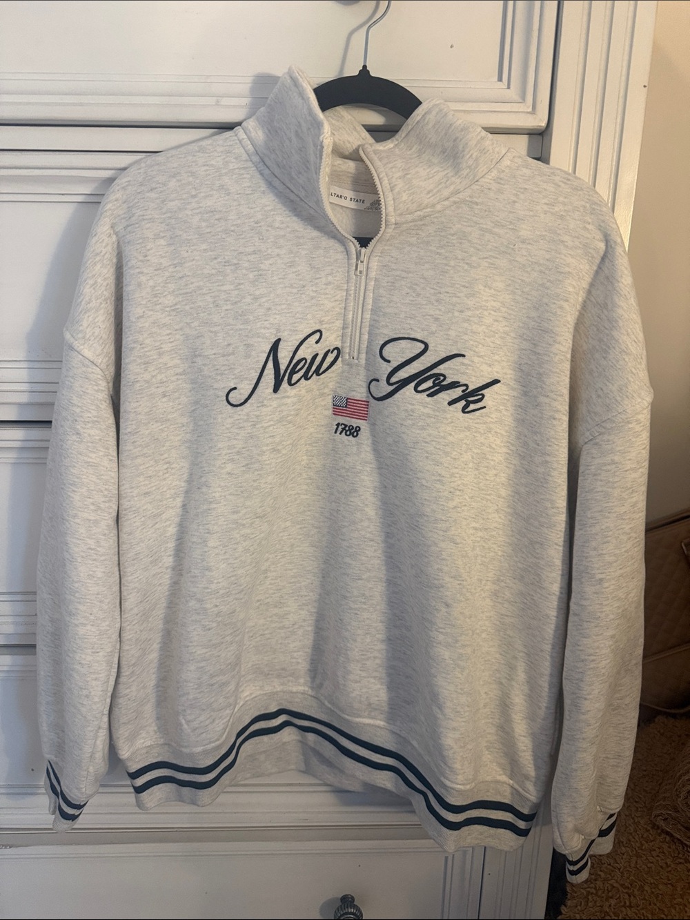 Altar'd State Light Gray New York Half-Zip Sweatshirt